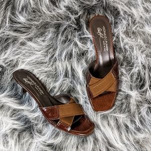 DONALD J PLINER Brown Cross Elastic Kitten Heels